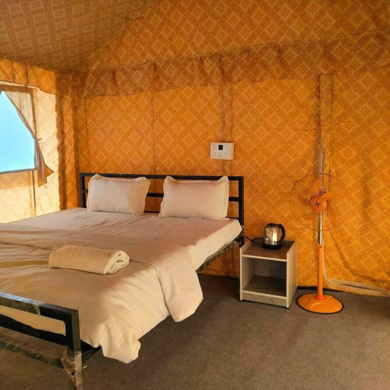 Уттаркаши: Hill Springs Resort And Cafe