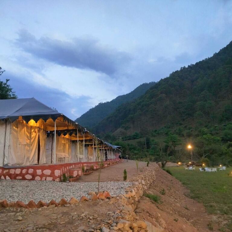 Уттаркаши: Hill Springs Resort And Cafe