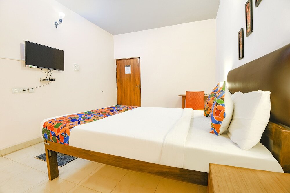 Кандолим: FabHotel Benz Destination Resort
