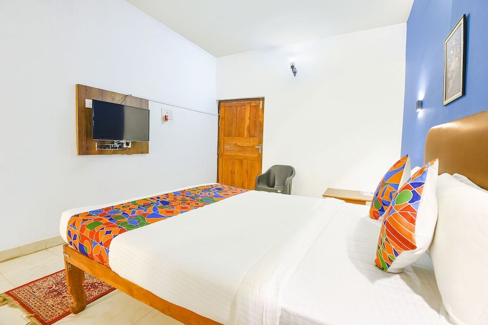 Кандолим: FabHotel Benz Destination Resort