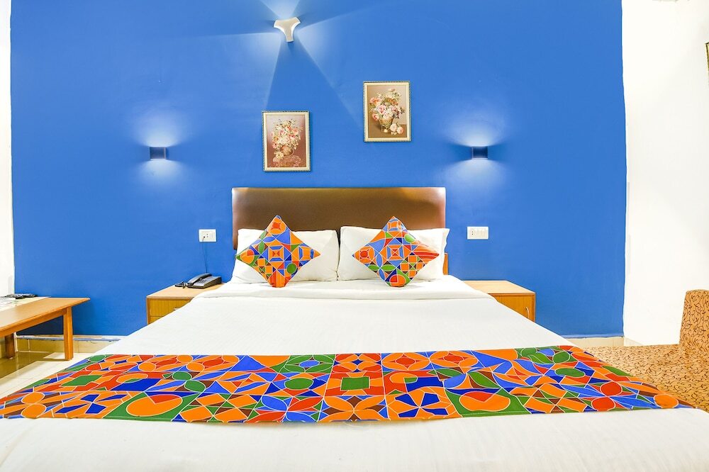 Кандолим: FabHotel Benz Destination Resort