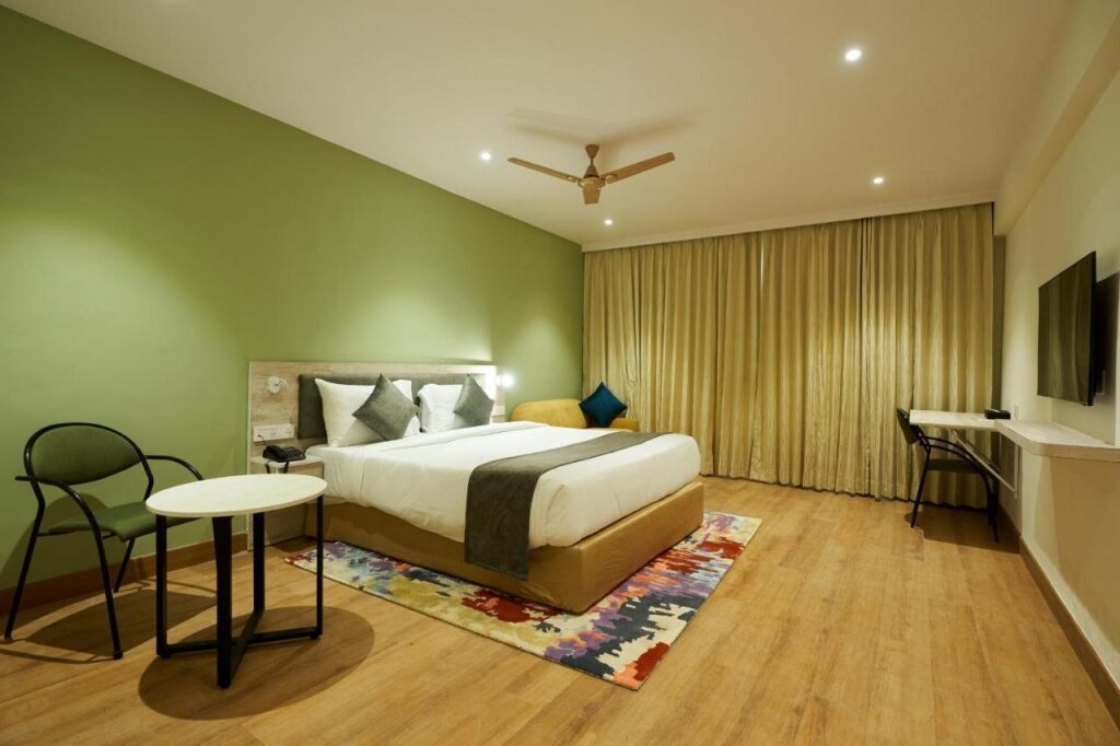 Хандала: Ikshana Resort & Spa- Khandala