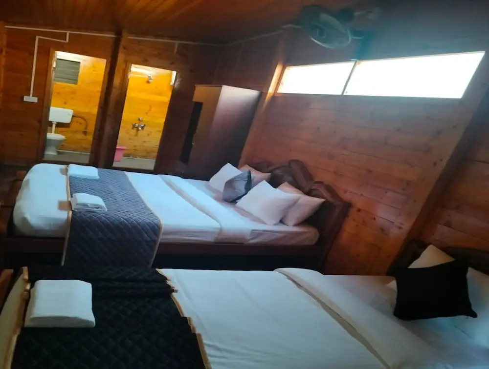 Салем: Garden Wood Home Stays