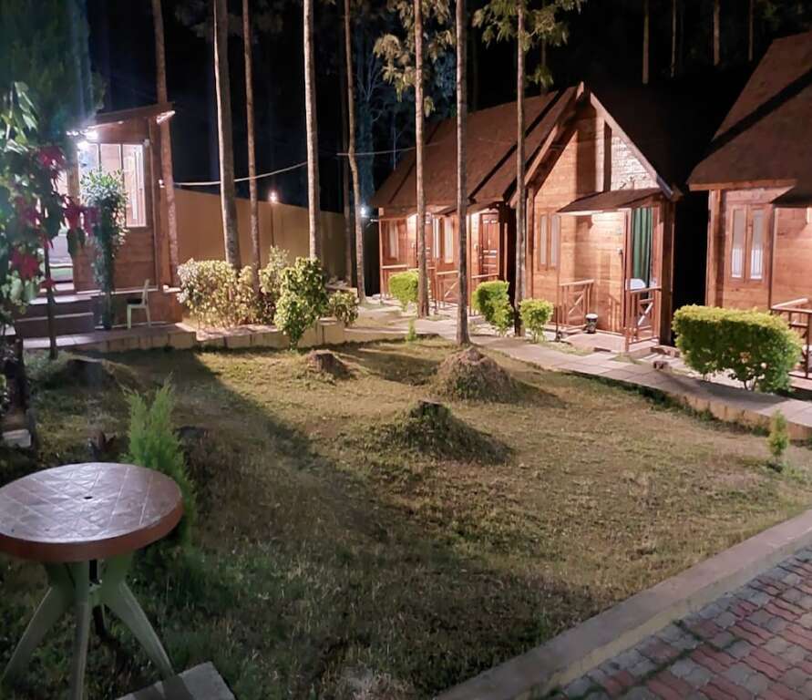 Салем: Garden Wood Home Stays