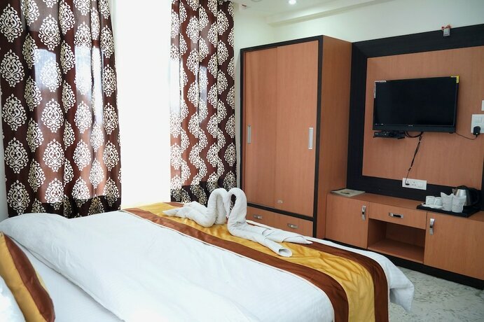Бир: Fabhotel Pink Park
