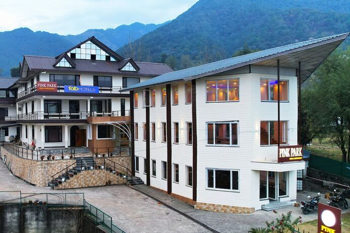 Бир: Fabhotel Pink Park