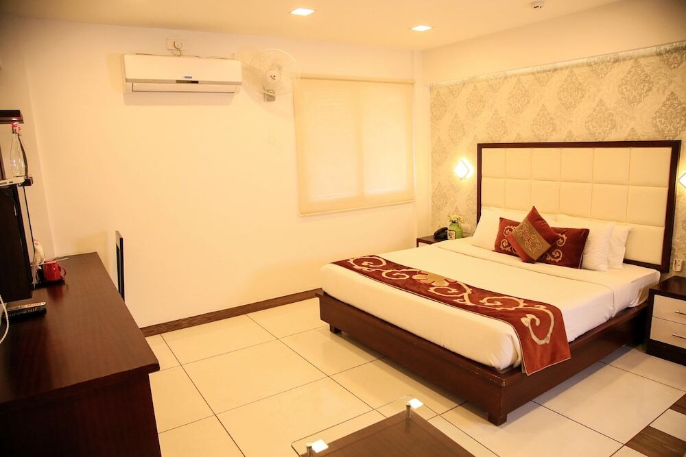 Кумили: Tiger Trails Thekkady