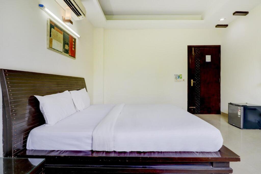 Гуруграм: Отель Blue Moon Residency Near Huda Metro Station
