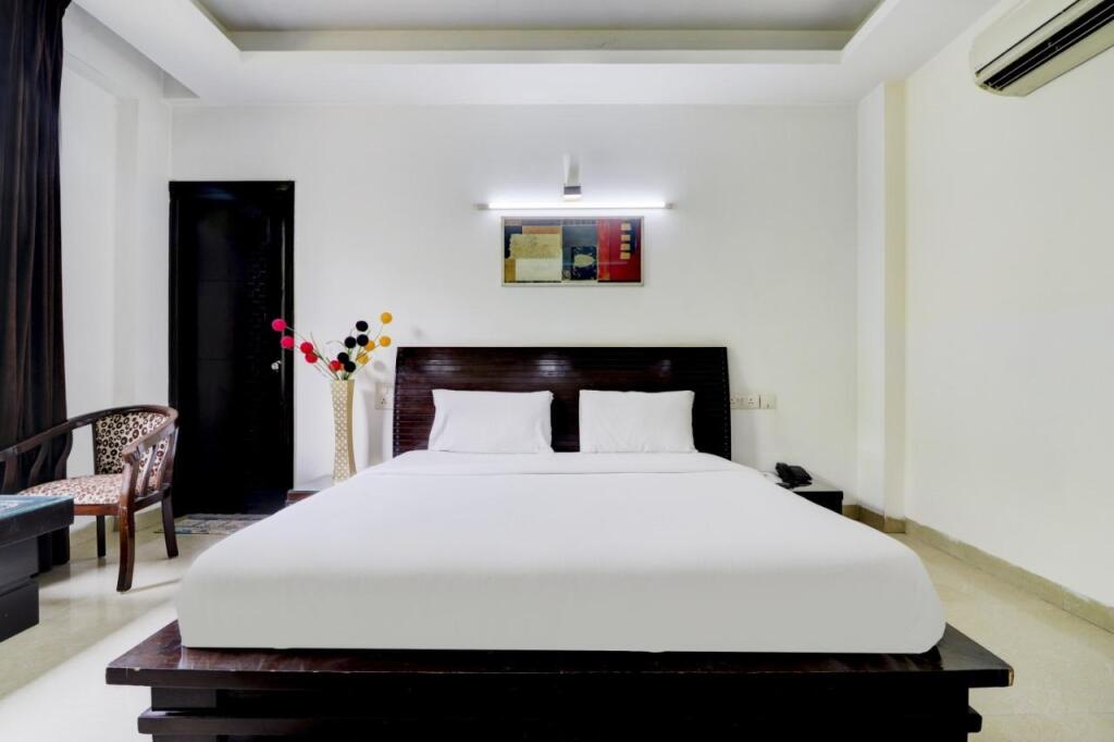 Гуруграм: Отель Blue Moon Residency Near Huda Metro Station