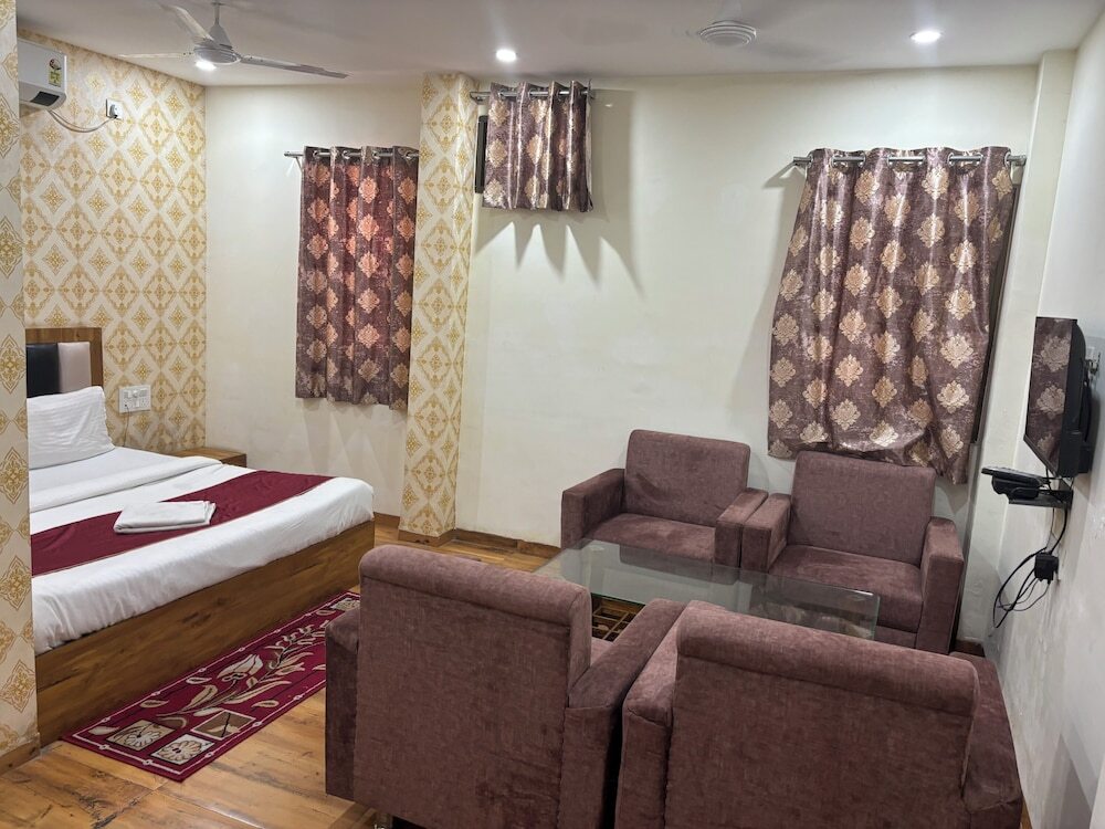 Райпур: Hotel ARRAJ-Raipur