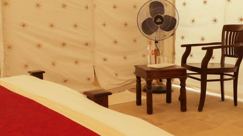 Каной: Gujarat Resort Jaisalmer