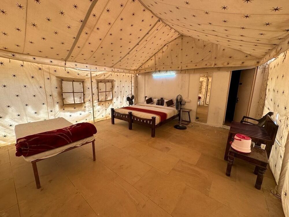 Каной: Gujarat Resort Jaisalmer