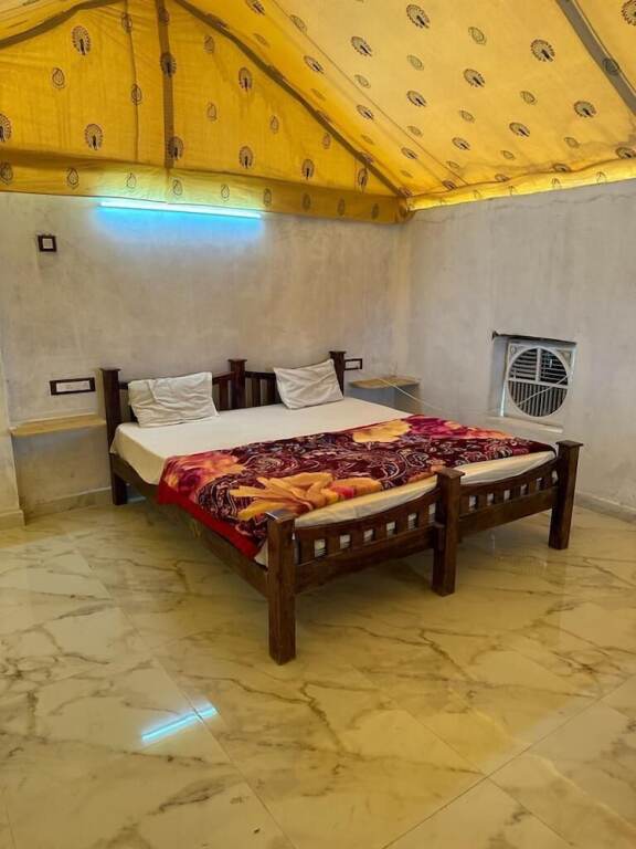 Каной: Gujarat Resort Jaisalmer