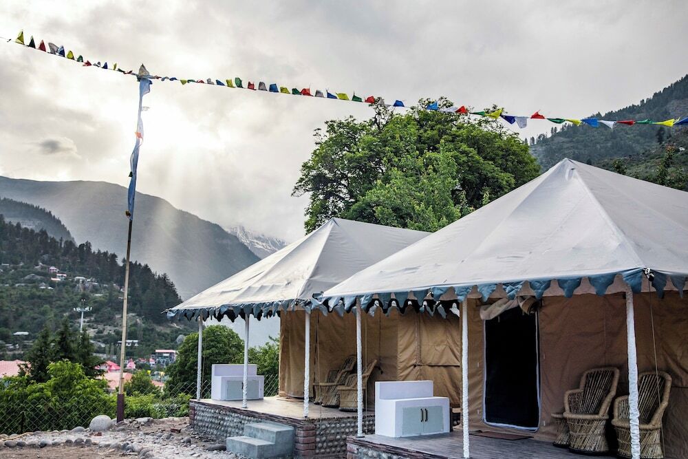 Сангла: The Kamru Riverside Camps and Resorts