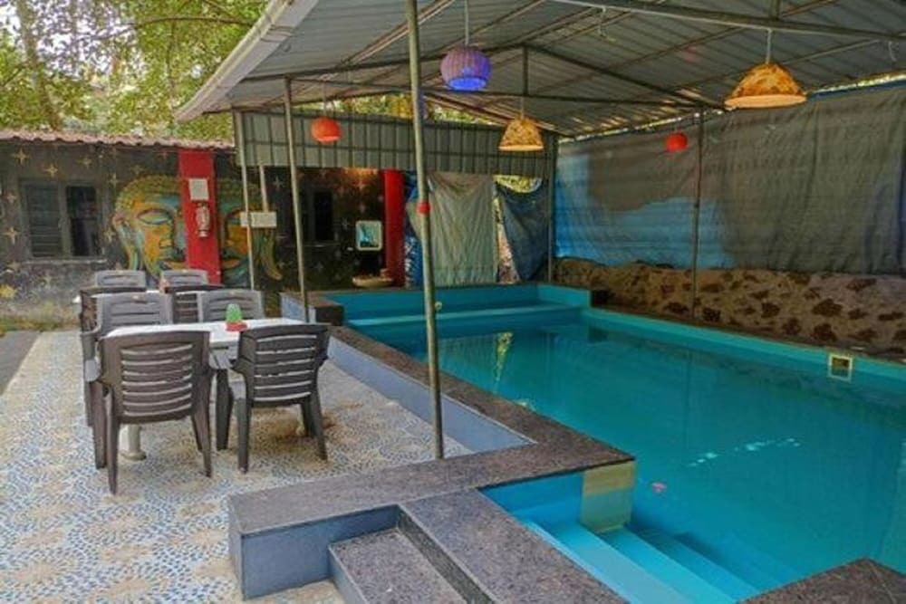 Верем: Goa Holiday Beach Resort