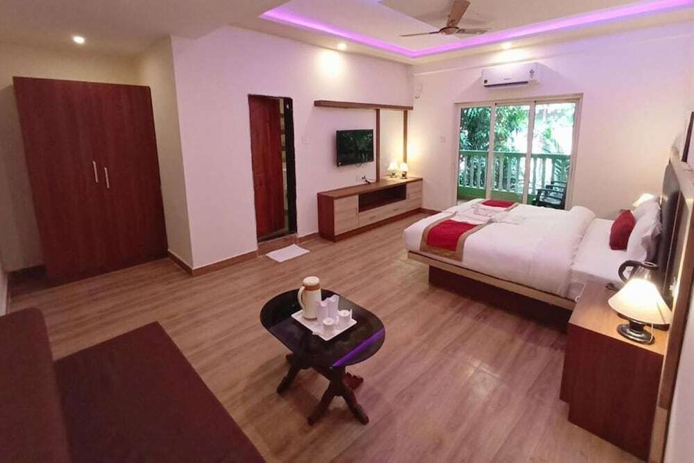 Верем: Goa Holiday Beach Resort