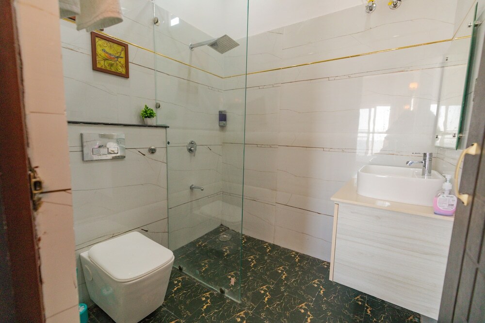 Массури: The Narayana Home Stay