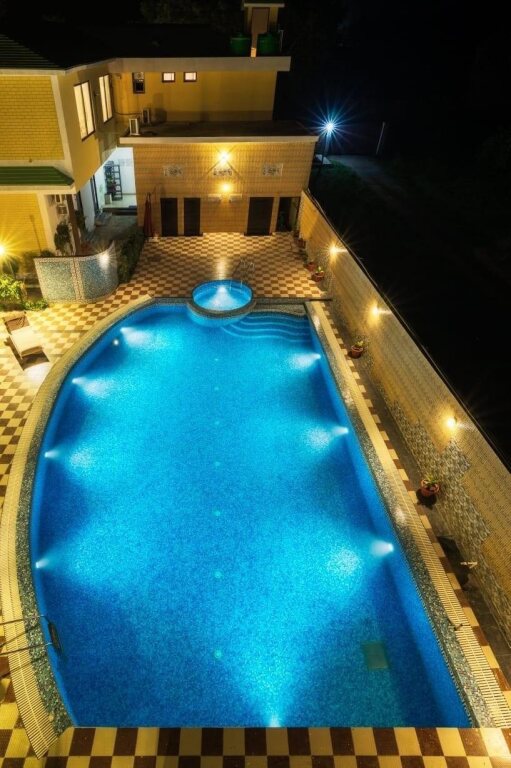 Наинитал: Corbett D Resort