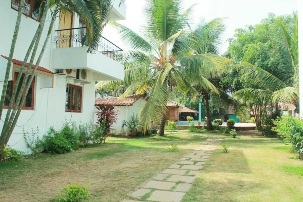 Blue Beach Resort — фото 1