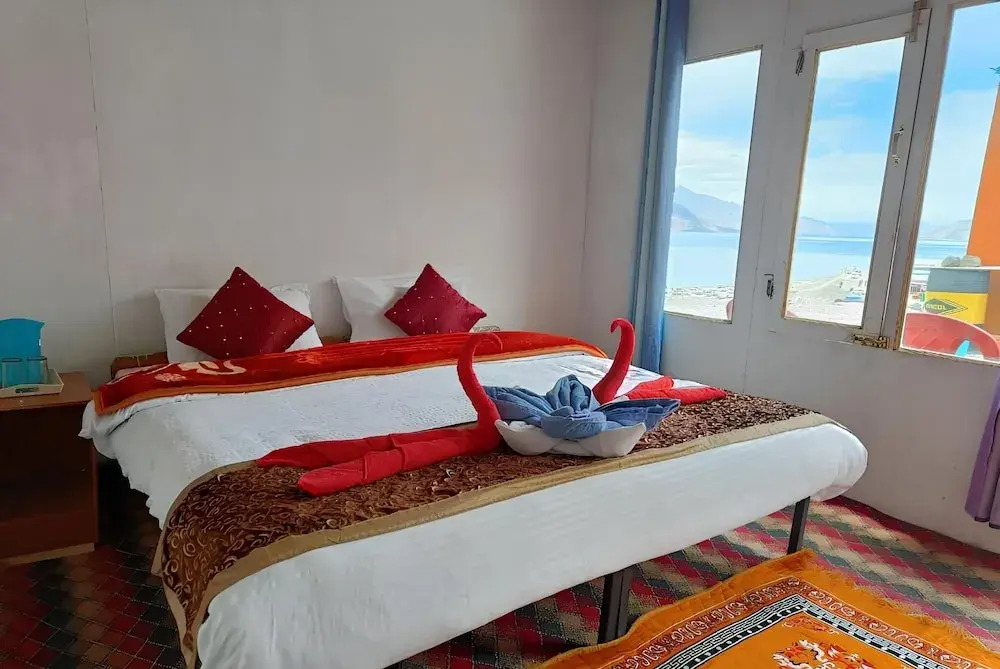 Спангмик: Blue Chill Cottage Pangong