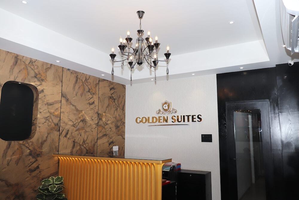 Мумбаи: Hotel Golden Suites - Near Nesco