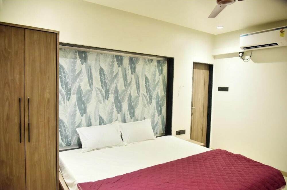 Нашик: Hotel Manoranjan Enclave