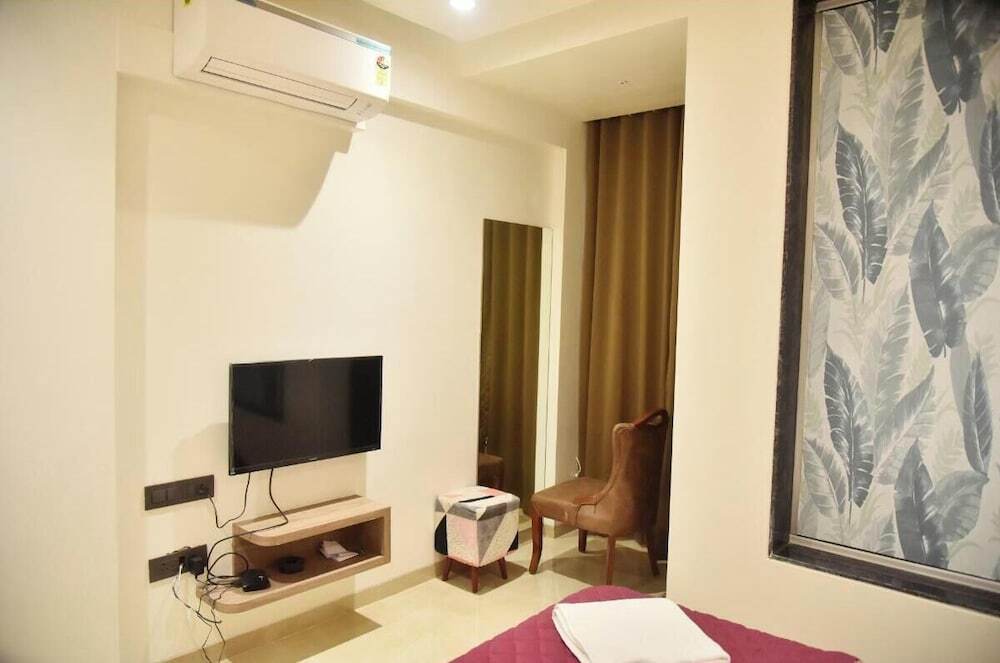 Нашик: Hotel Manoranjan Enclave