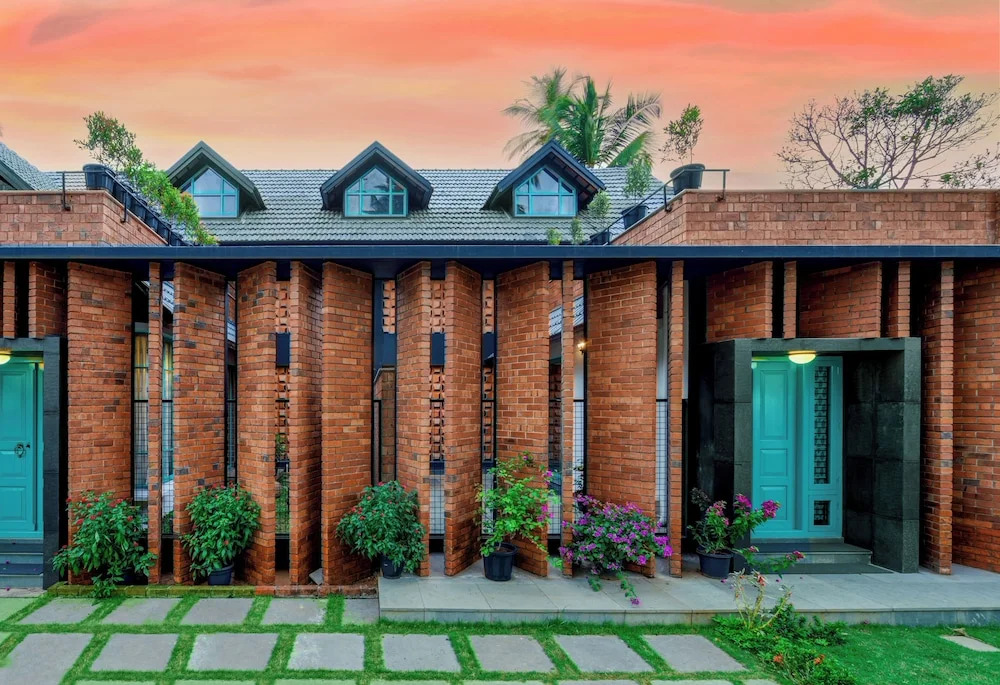 Кондотти: Tentgram Brick House
