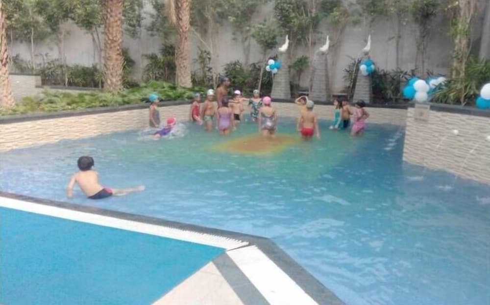 Гуруграм: V Retreat Gurgaon
