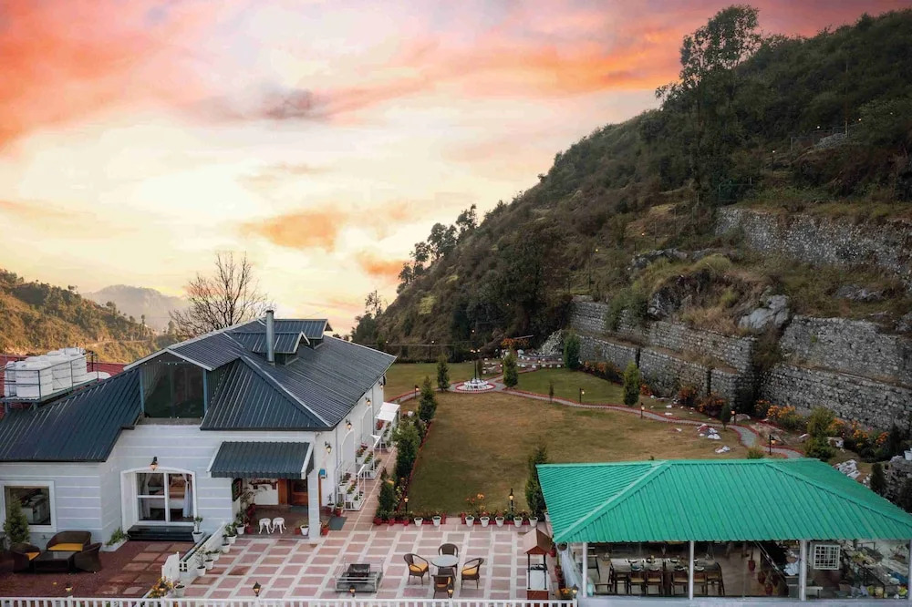 Прем-Нагар: amã Stays & Trails Barefoot Bungalow, Dhanaulti