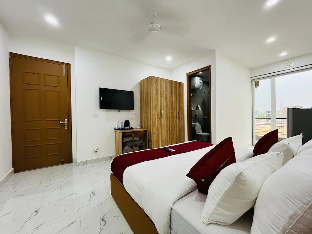 Гуруграм: The Lodgers Studio Apartment Sector 52