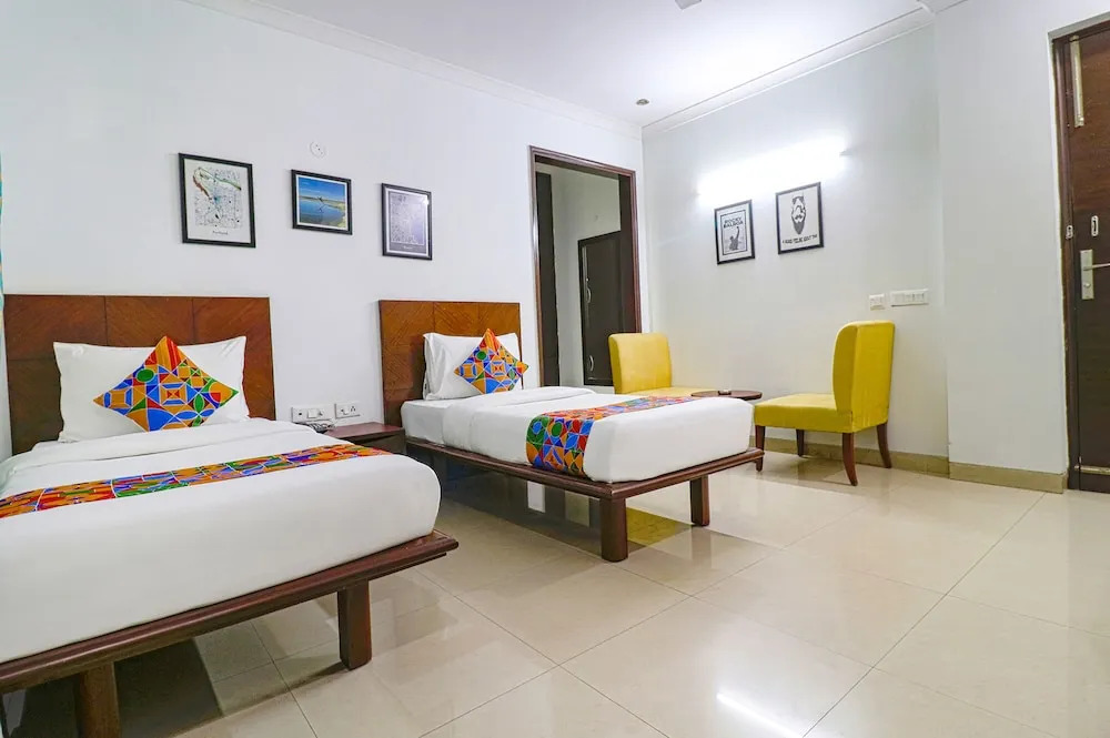 Гуруграм: FabHotel Tipssy Inn 020