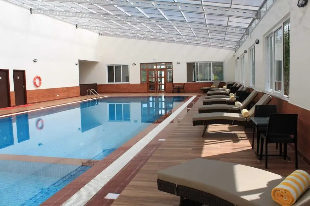 Шиллонг: Windermere Resorts