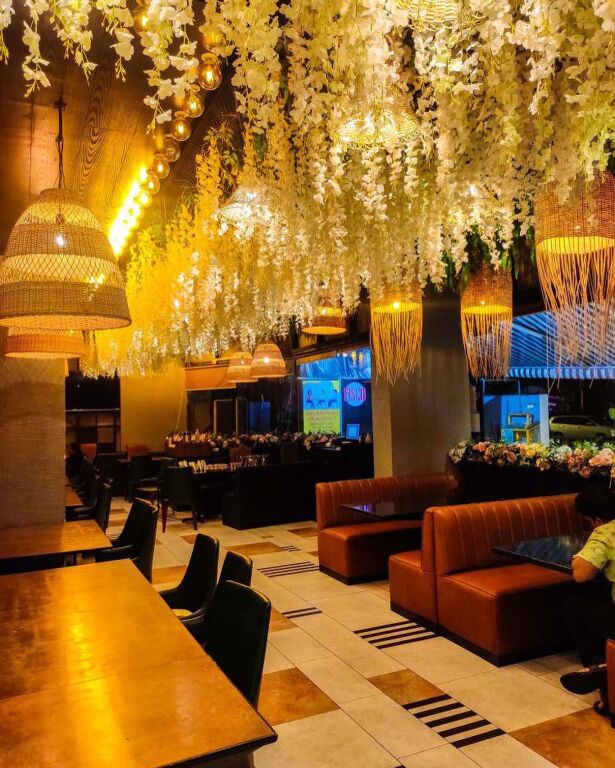 Мумбаи: Hotel Fisco The Hub Link