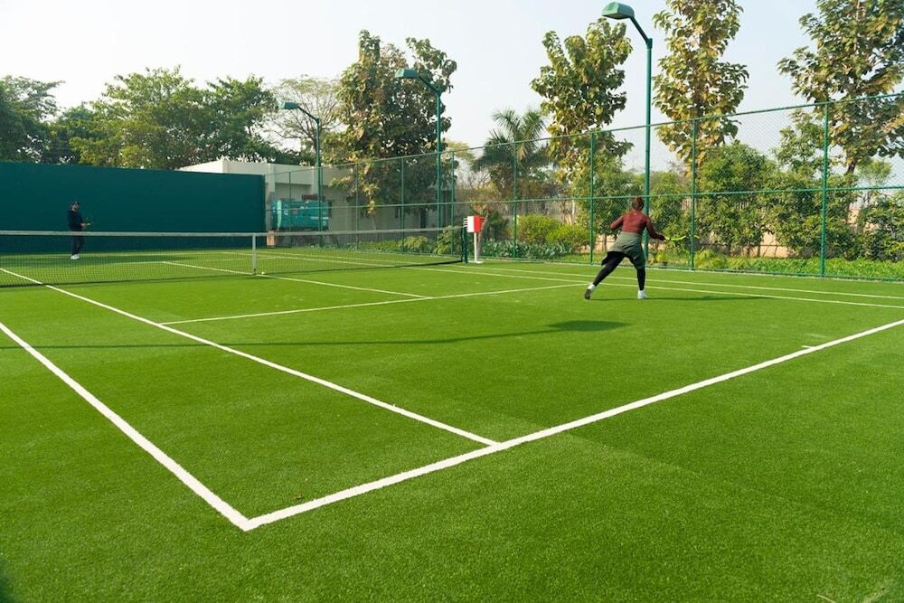 Большая Нойда: BluSalzz Collection - Siddha Wellness Village, Faridabad - Haryana