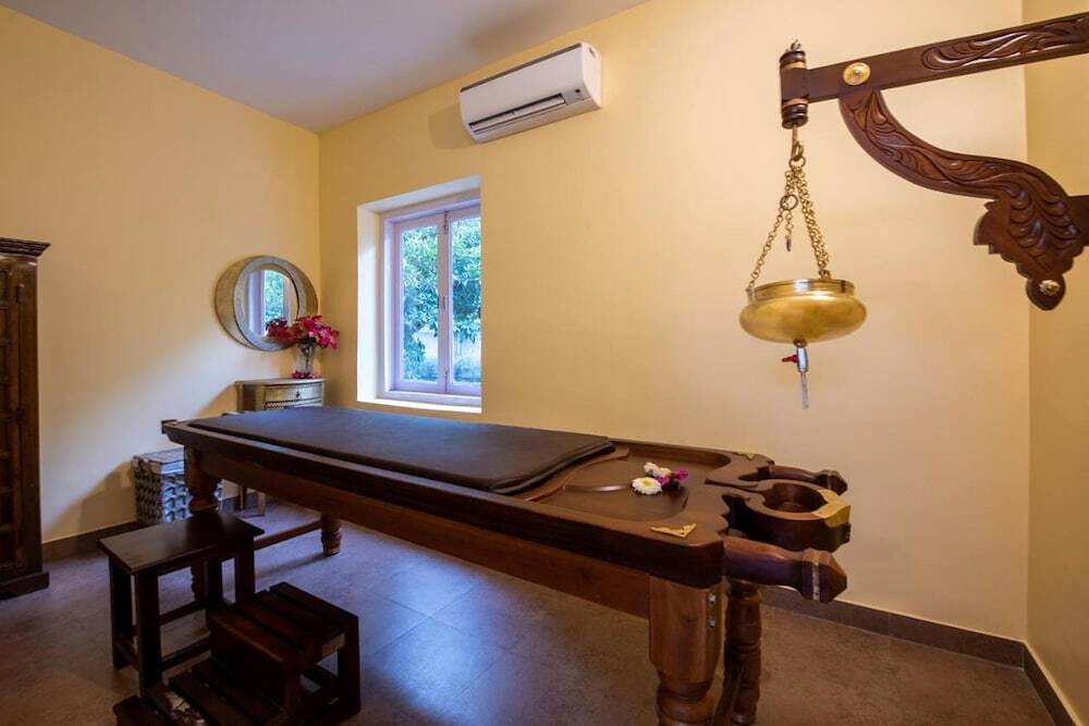 Большая Нойда: BluSalzz Collection - Siddha Wellness Village, Faridabad - Haryana