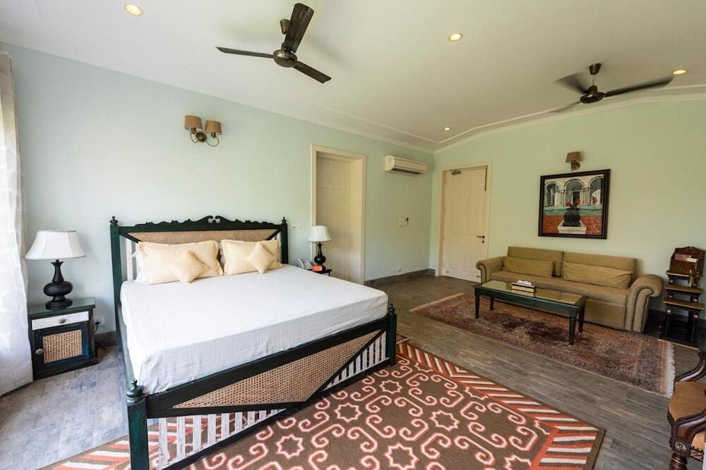 Большая Нойда: BluSalzz Collection - Siddha Wellness Village, Faridabad - Haryana