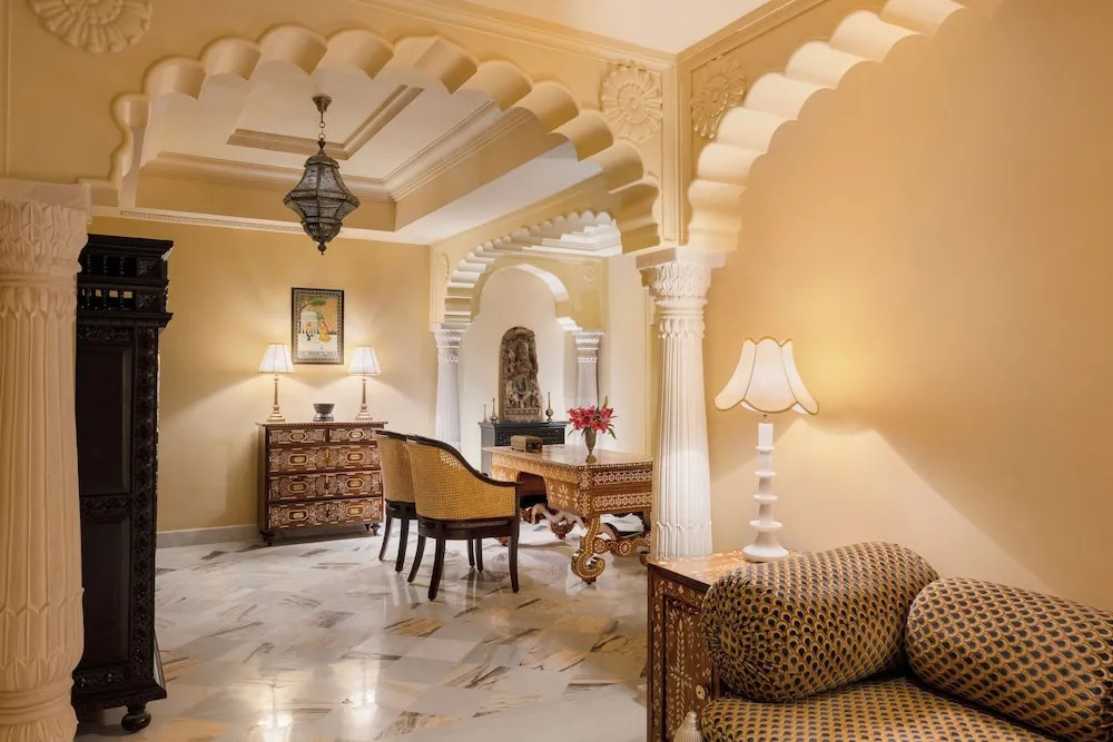 Кукас: Raffles Jaipur