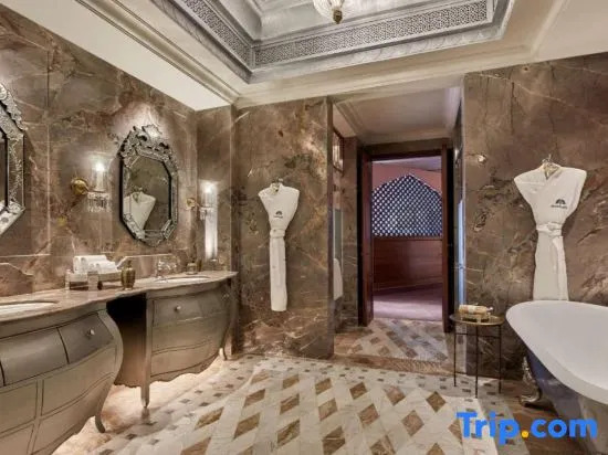 Кукас: Raffles Jaipur