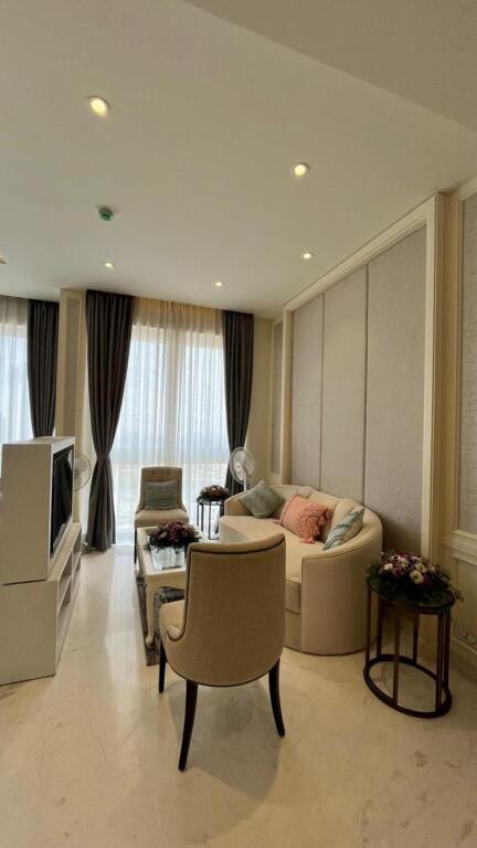 Бангалор: Апартаменты Leela Residences