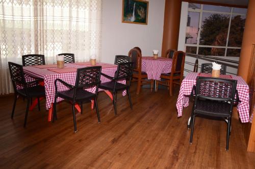 Шиллонг: Best Holiday Inn