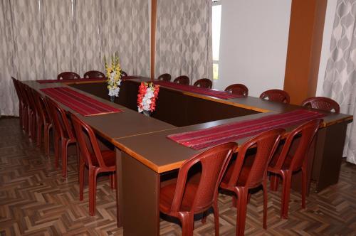 Шиллонг: Best Holiday Inn