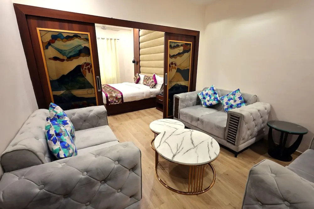 Амритсар: Hotel Karan Residency