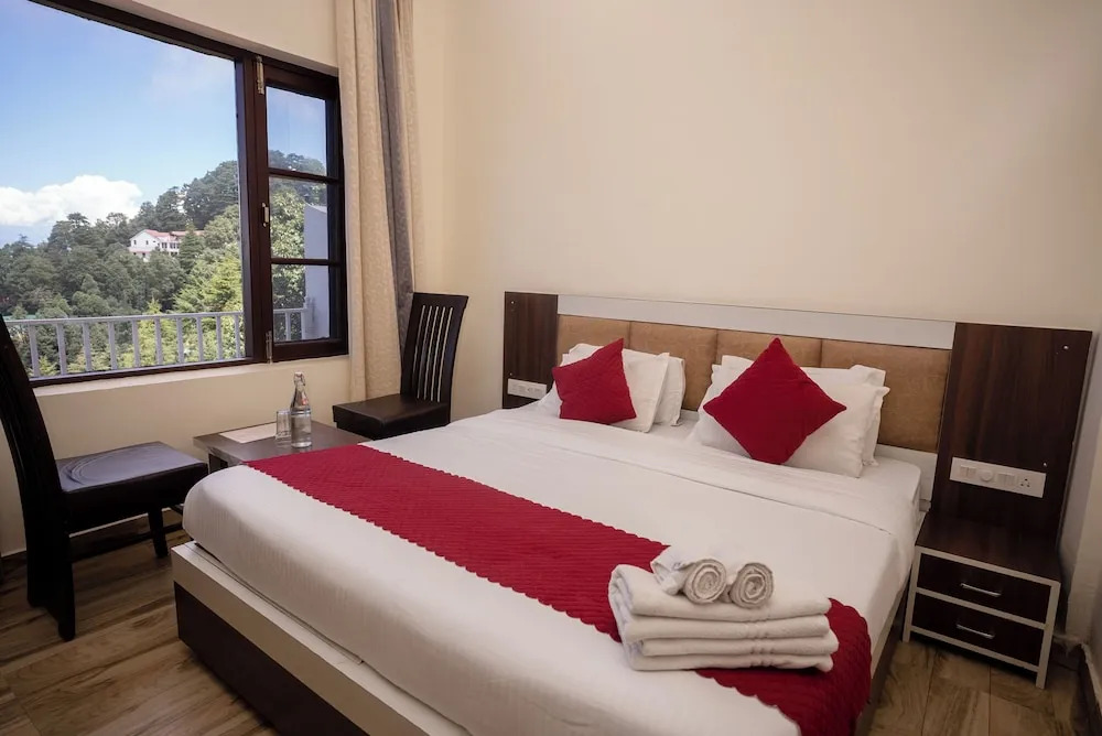 Чамба: Hotel Dalhousie View