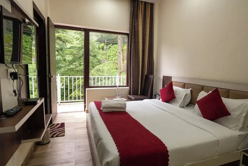 Чамба: Hotel Dalhousie View