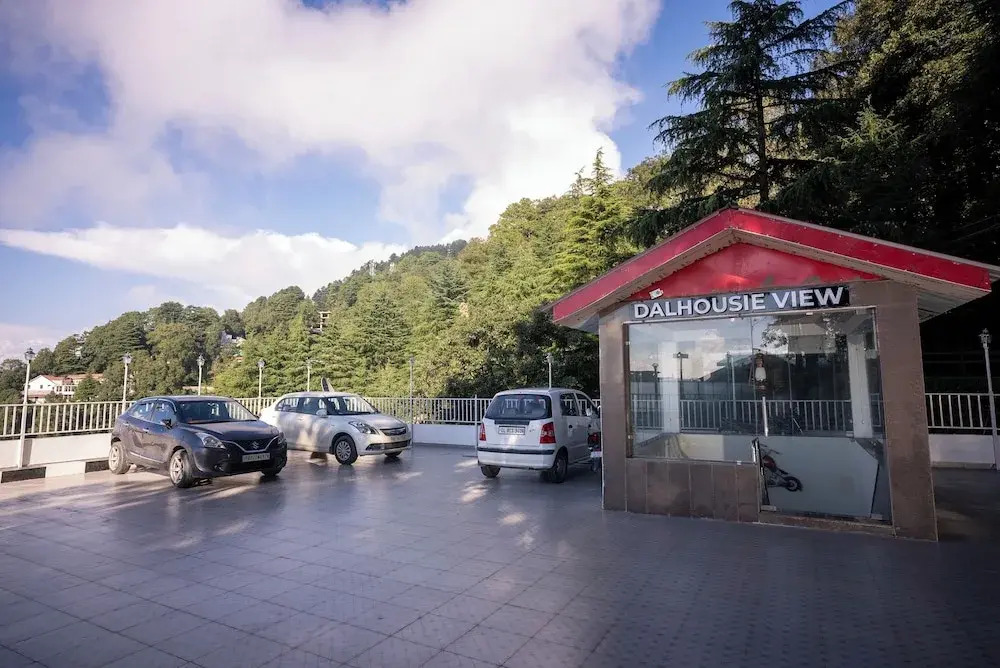 Чамба: Hotel Dalhousie View
