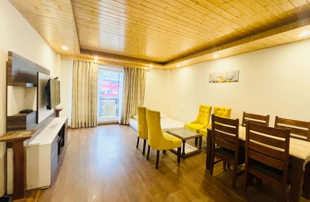 Манали: Simsa Heights Manali