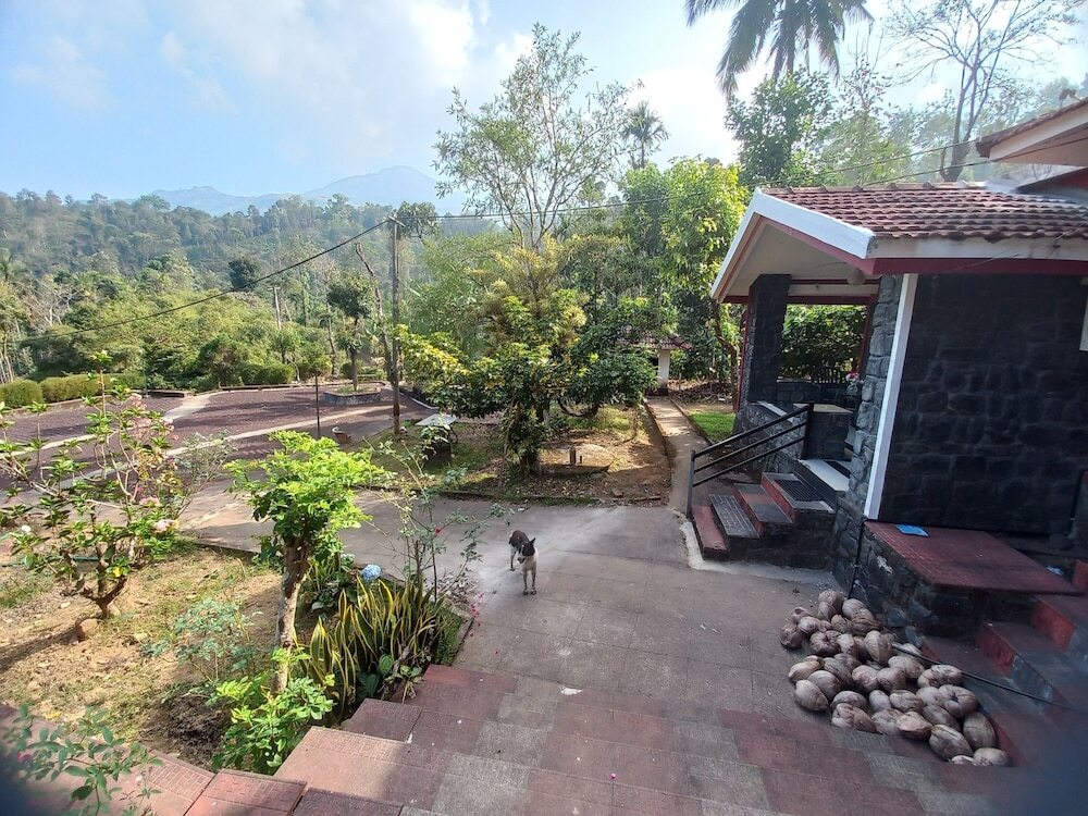 Велламундра: Manikkal Outhouse Cottage Wayanad