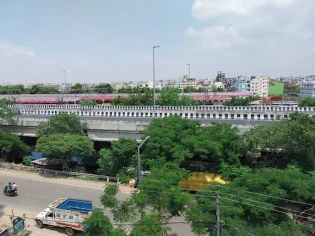 Патна: Goroomgo Tulsi Aangan Patna