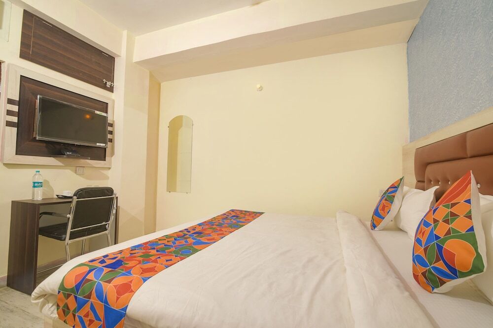 Muzaffarpur: FabHotel Magadh Crystal